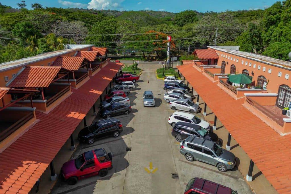 plaza colonial playas del coco 3