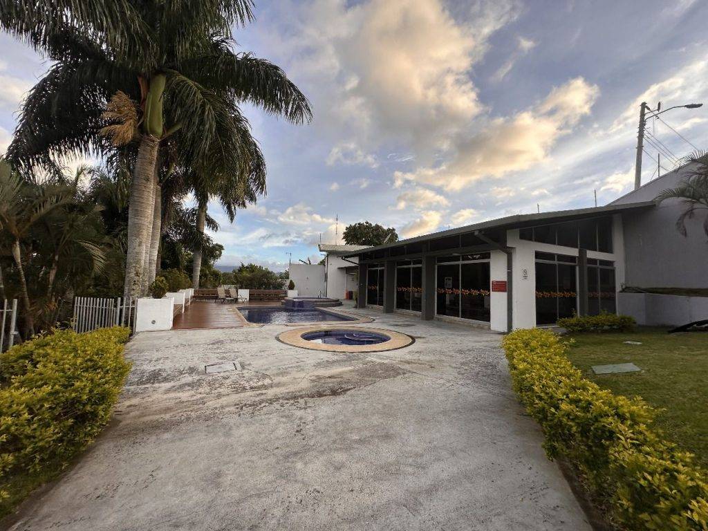 house for sale san jose gated condominium genesis (32)