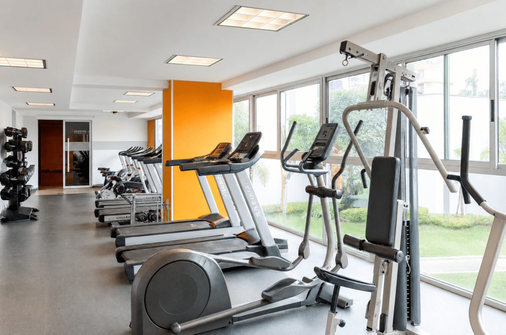 se vende apartamento condominio torre roble sabana costa rica (25)
